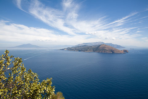 Vesuv und Sorrentiner Halbinsel (Capri, Italien)